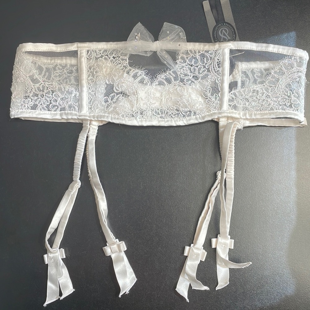 NWT Victoria's Secret Designer Collection Irredescent Garter Sz M/L $148